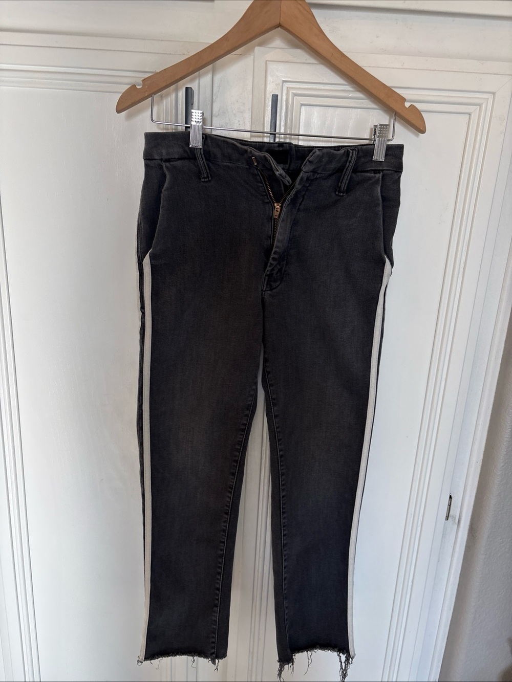 Mother Jeans Gray Shaker Prep Fray Side Stripe Cropped  Denim Sz 26  Raw